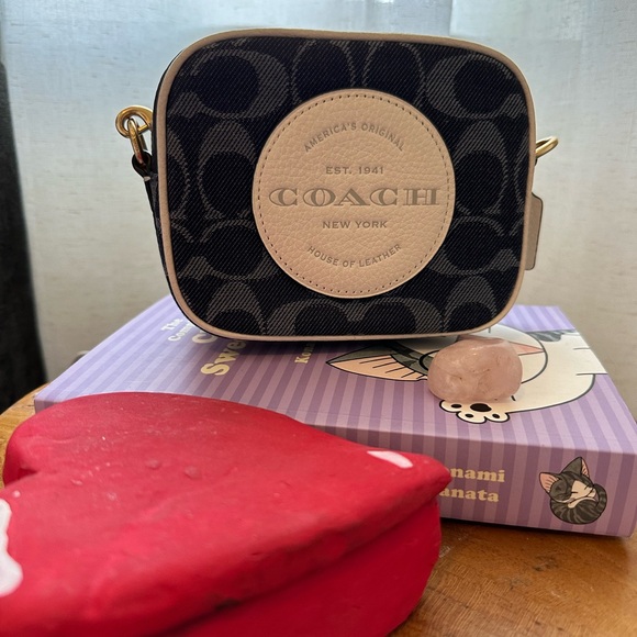 Coach Mini Dempsey Camera Bag - Picture 2 of 7